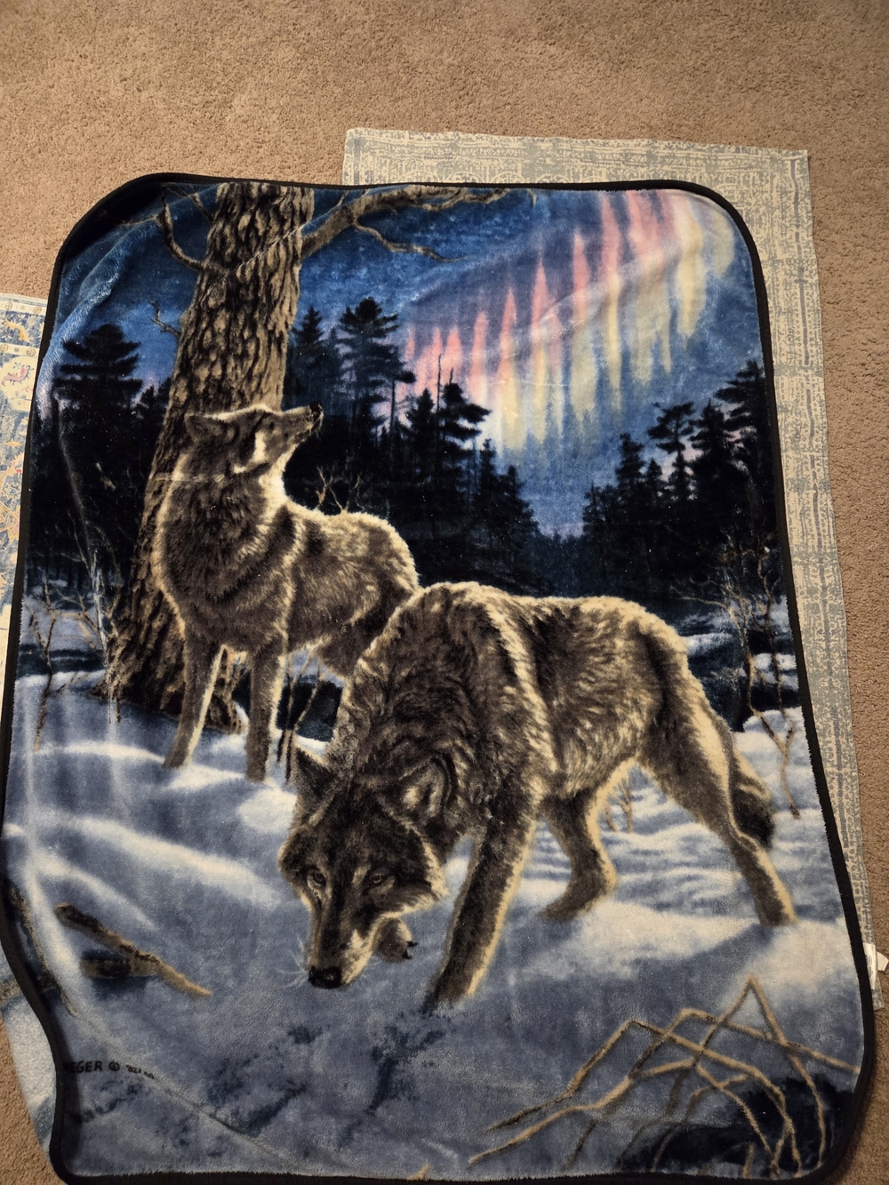 Wolf Pack Fleece Throw Blanket with Northern Lights Wild Frontier Wolves Indian